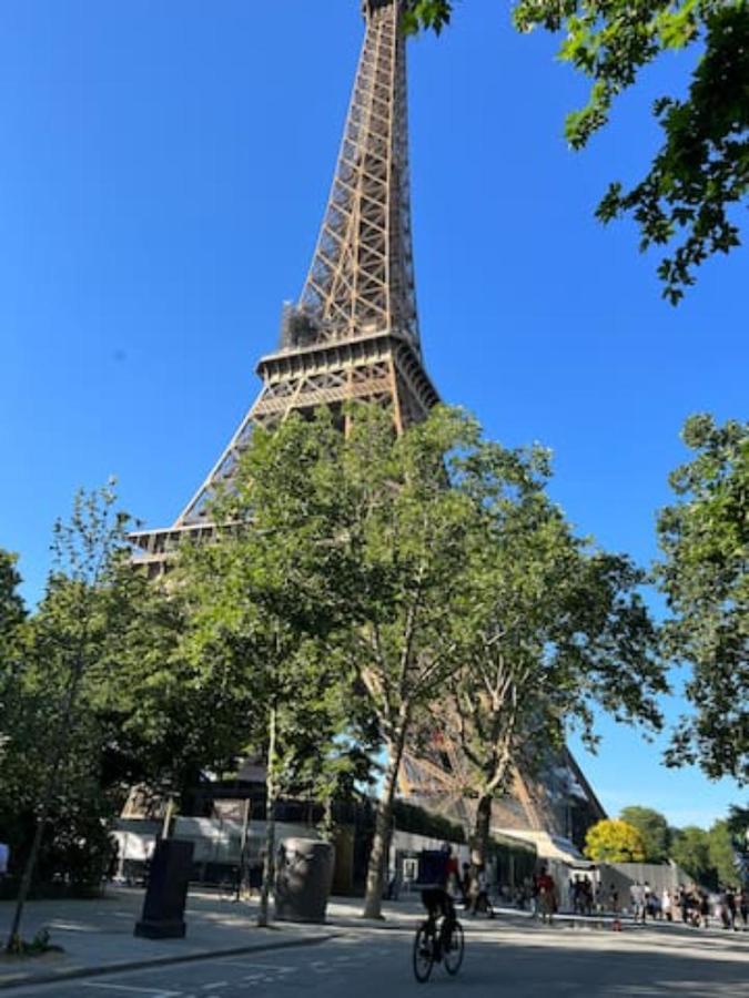 Superbe Appartement Vue Sur La Tour Eiffel París Exterior foto